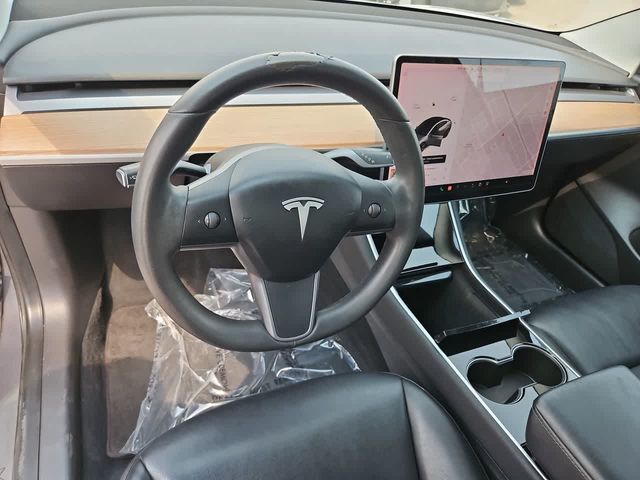 2020 Tesla Model 3 Standard Range