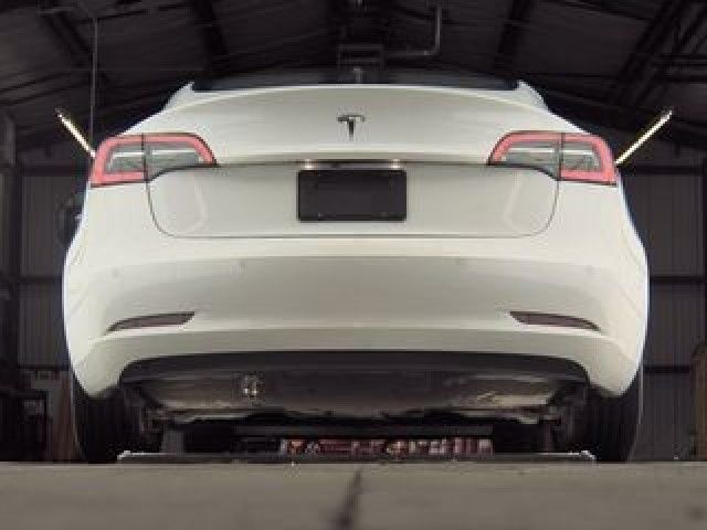 2020 Tesla Model 3 Standard Range