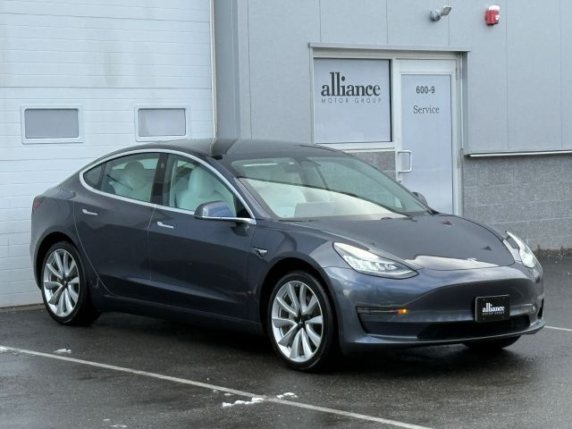 2020 Tesla Model 3 Standard Range Plus