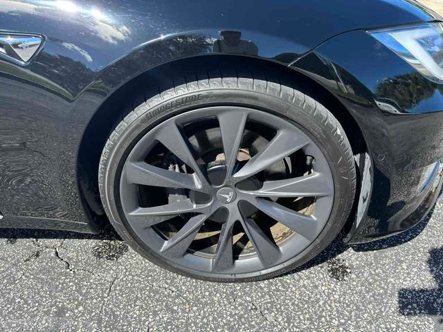 2020 Tesla Model S Long Range