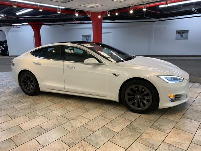 2020 Tesla Model S 