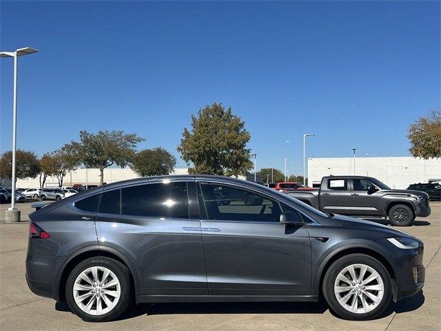 2020 Tesla Model X 