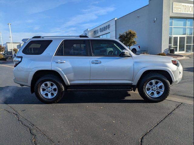 2020 Toyota 4Runner SR5