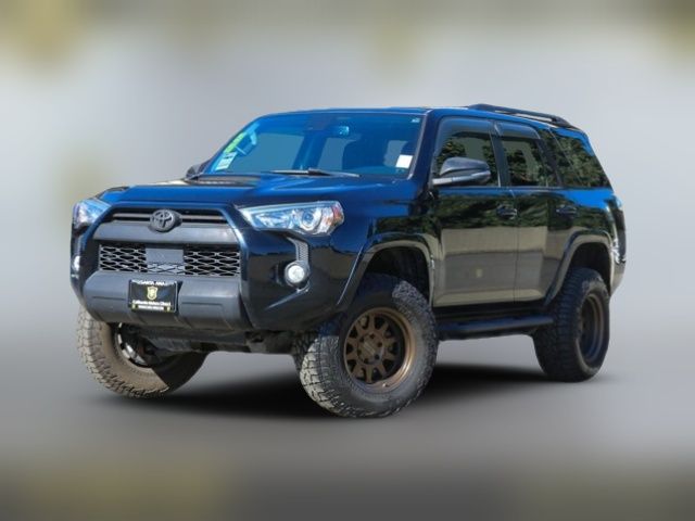 2020 Toyota 4Runner SR5