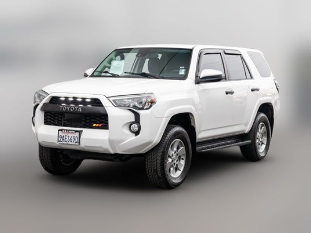 2020 Toyota 4Runner SR5