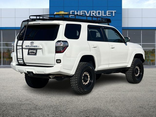 2020 Toyota 4Runner SR5