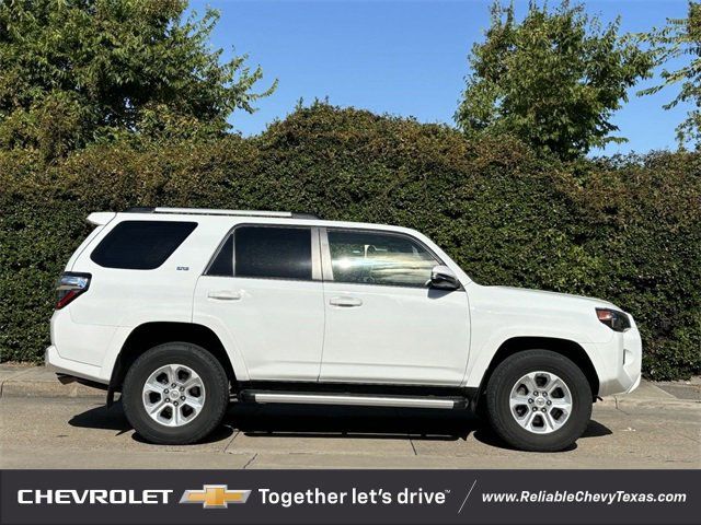 2020 Toyota 4Runner SR5