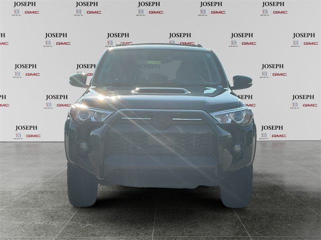 2020 Toyota 4Runner Venture