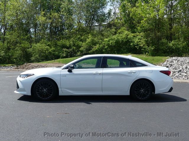 2020 Toyota Avalon Hybrid XSE