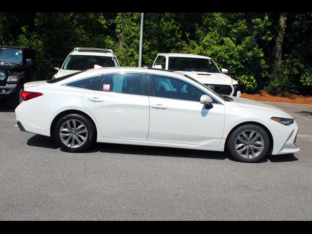 2020 Toyota Avalon XLE