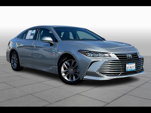 2020 Toyota Avalon XLE