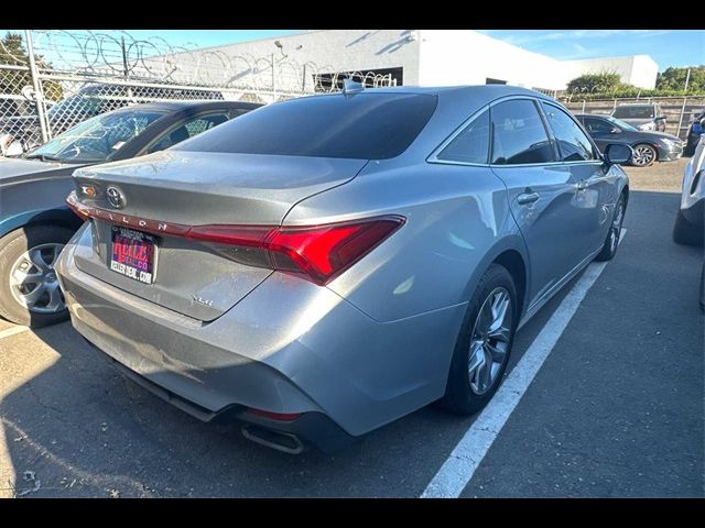 2020 Toyota Avalon XLE