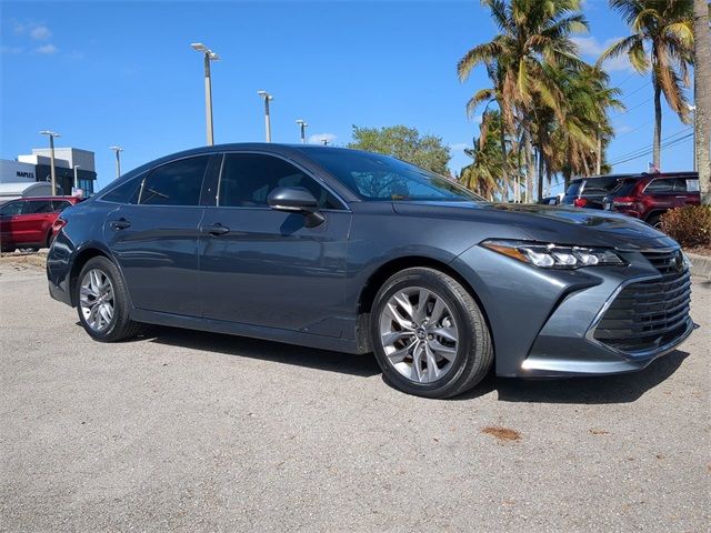 2020 Toyota Avalon XLE