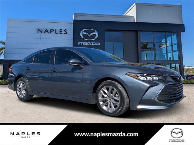 2020 Toyota Avalon XLE