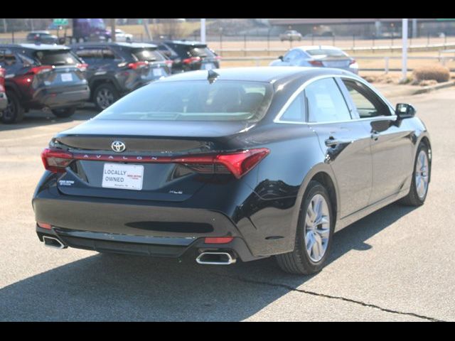 2020 Toyota Avalon XLE