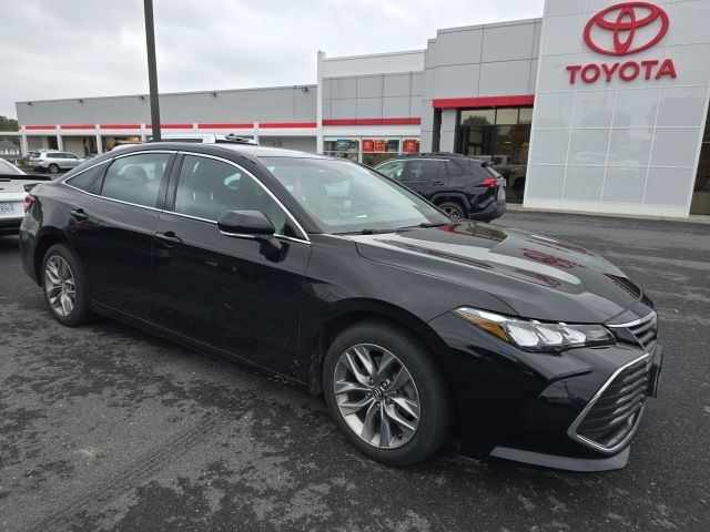 2020 Toyota Avalon XLE