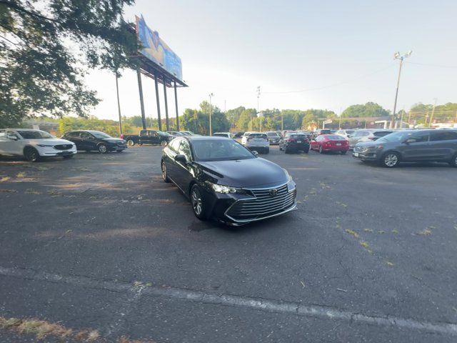 2020 Toyota Avalon XLE