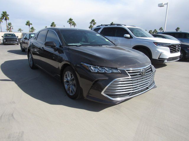 2020 Toyota Avalon XLE