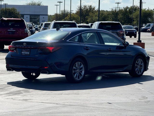 2020 Toyota Avalon XLE