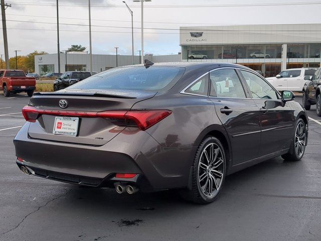 2020 Toyota Avalon XSE