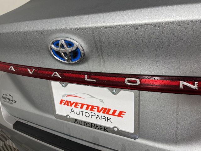 2020 Toyota Avalon Hybrid Limited