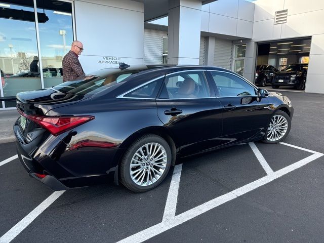 2020 Toyota Avalon Hybrid Limited