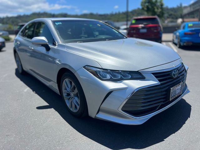 2020 Toyota Avalon Hybrid XLE