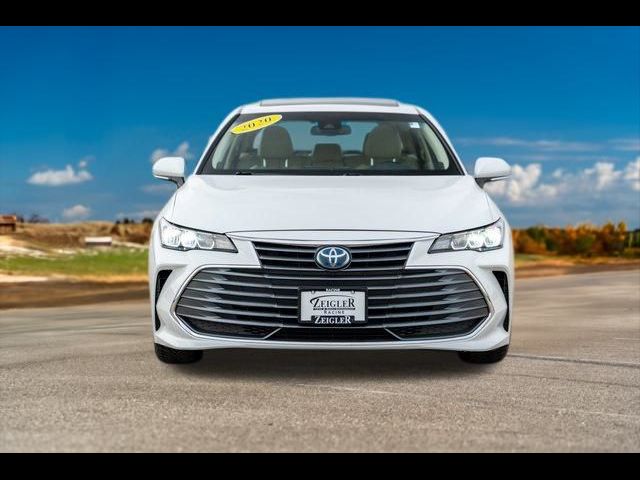 2020 Toyota Avalon Hybrid XLE