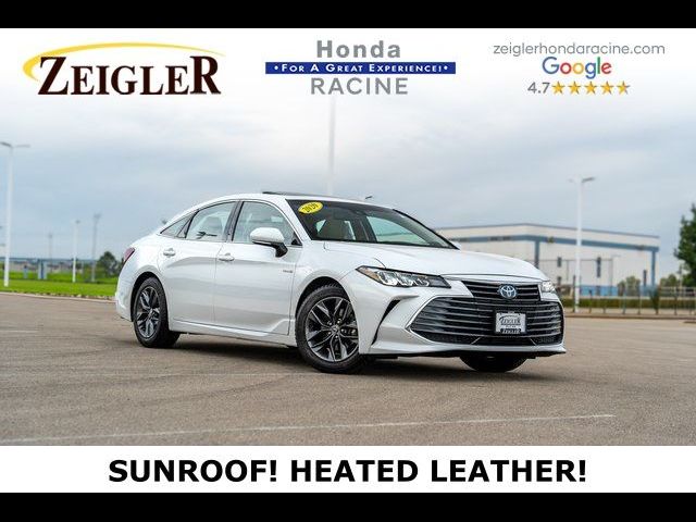 2020 Toyota Avalon Hybrid XLE