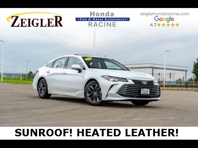 2020 Toyota Avalon Hybrid XLE