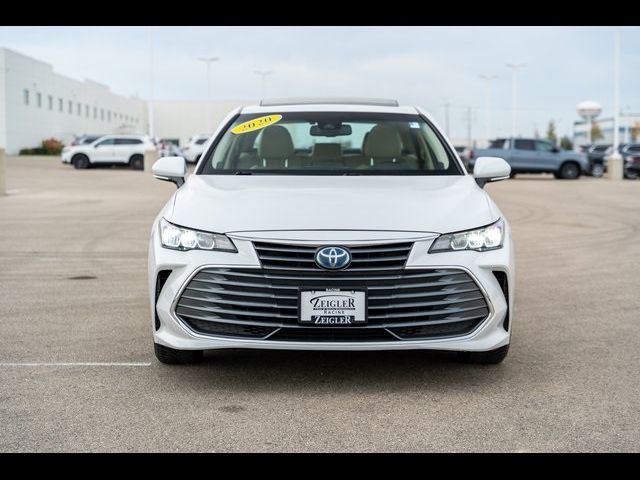 2020 Toyota Avalon Hybrid XLE