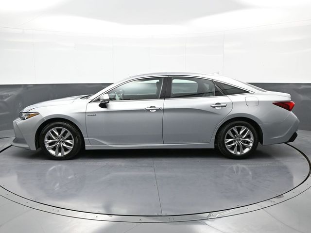 2020 Toyota Avalon Hybrid XLE