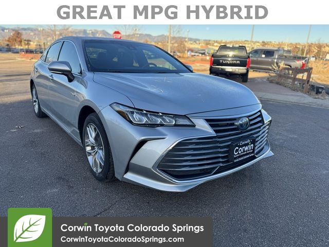 2020 Toyota Avalon Hybrid XLE