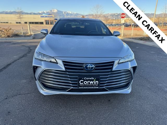 2020 Toyota Avalon Hybrid XLE