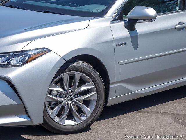 2020 Toyota Avalon Hybrid XLE