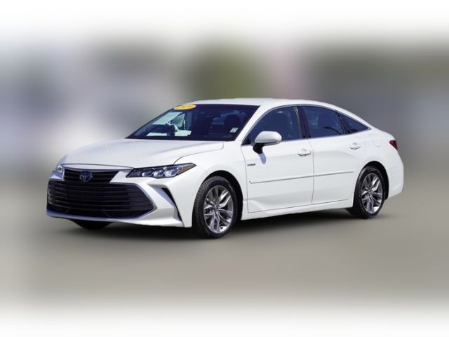 2020 Toyota Avalon Hybrid XLE