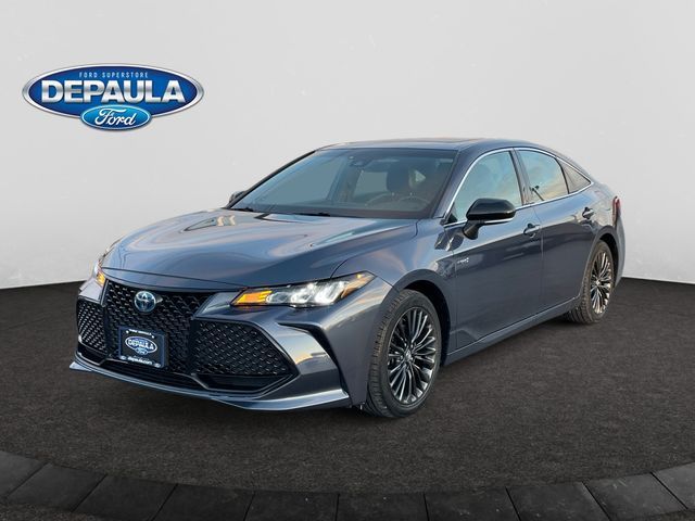 2020 Toyota Avalon Hybrid XSE