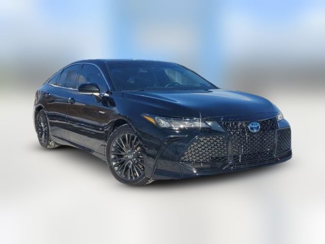 2020 Toyota Avalon Hybrid XSE