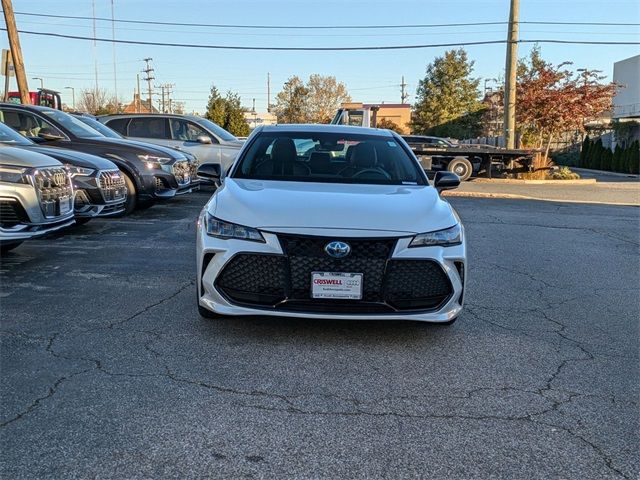 2020 Toyota Avalon Hybrid XSE