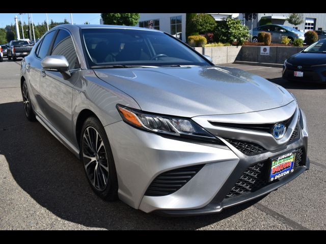 2020 Toyota Camry Hybrid SE