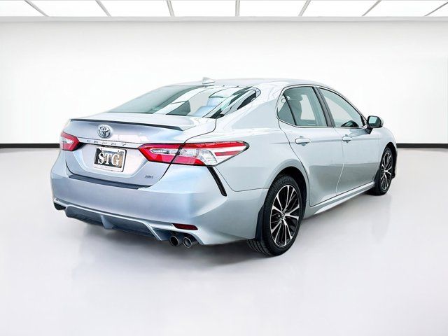 2020 Toyota Camry SE Nightshade