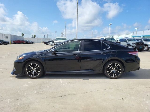 2020 Toyota Camry SE Nightshade