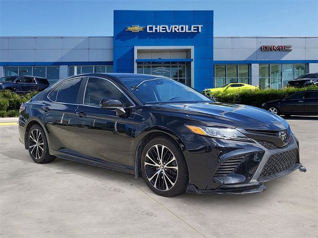 2020 Toyota Camry SE Nightshade