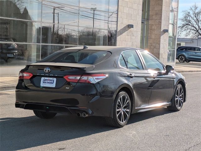 2020 Toyota Camry SE