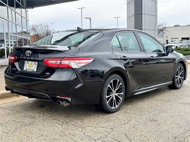 2020 Toyota Camry SE