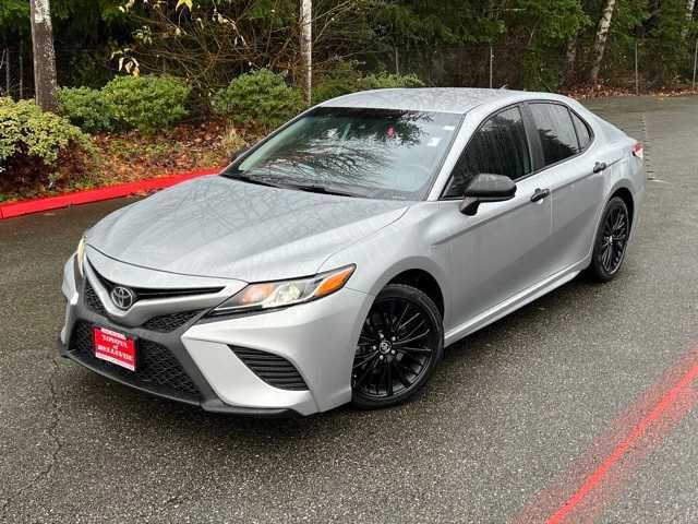 2020 Toyota Camry SE Nightshade