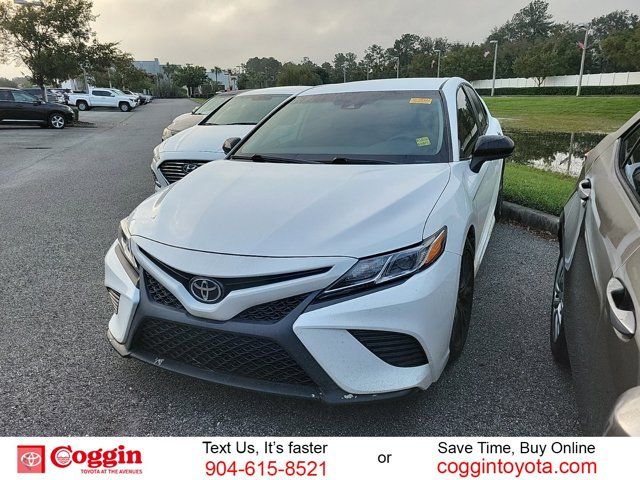 2020 Toyota Camry SE Nightshade