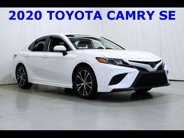 2020 Toyota Camry SE