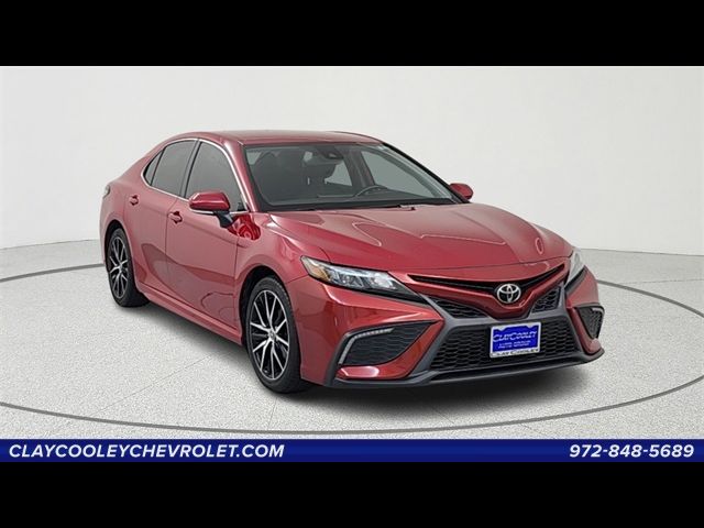 2020 Toyota Camry SE