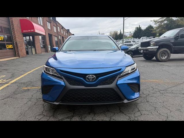 2020 Toyota Camry SE